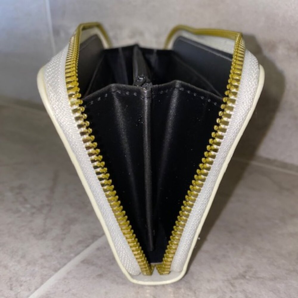 Hello Stitch Wallet - Picture 7 of 14